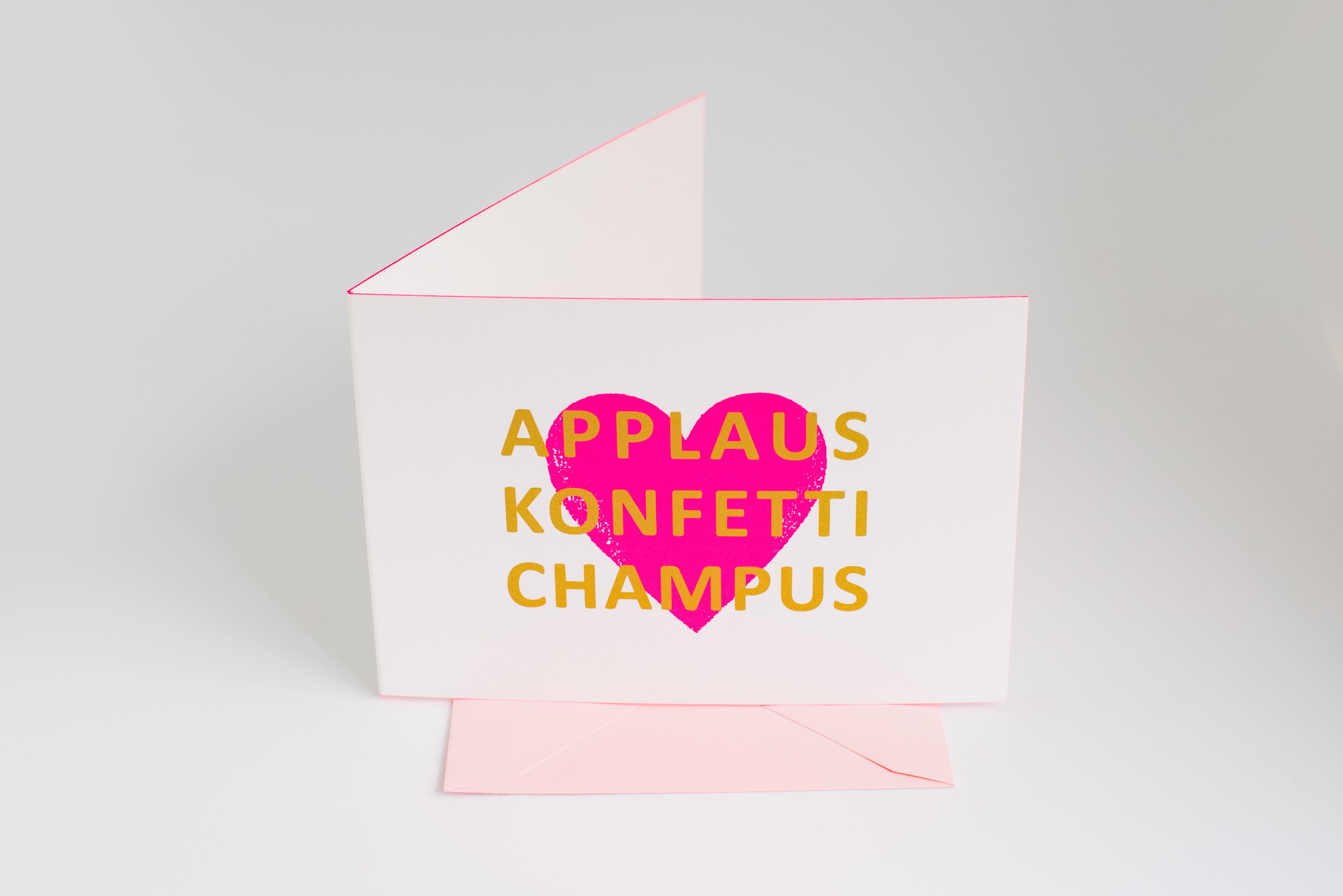 APPLAUS, KONFETTI, CHAMPUS!